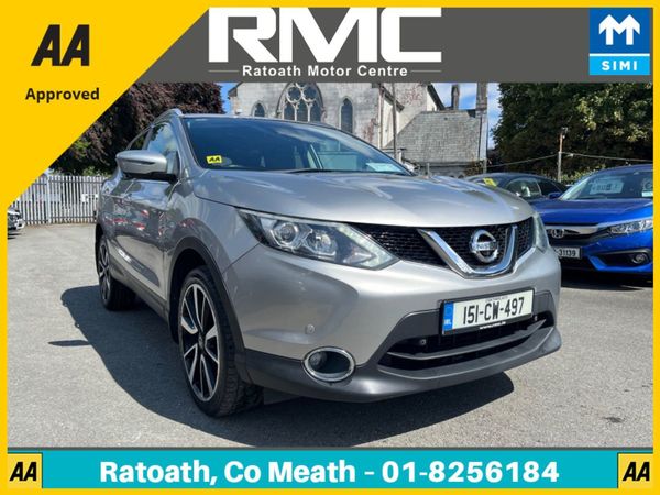 Nissan Qashqai SUV, Diesel, 2015, Silver