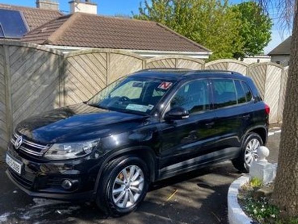 Volkswagen Tiguan SUV, Diesel, 2013, Black