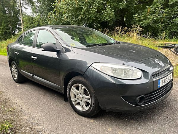 Renault Fluence Saloon, Diesel, 2011, Grey