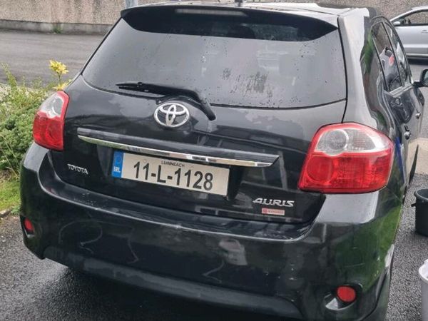 Toyota Auris Hatchback, Diesel, 2011, Black