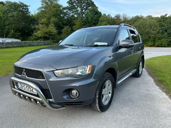 Mitsubishi Outlander SUV, Diesel, 2013, Grey