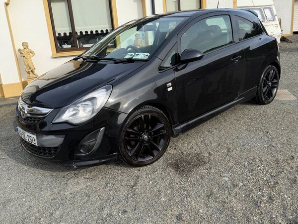 Vauxhall Corsa Hatchback, Petrol, 2014, Black