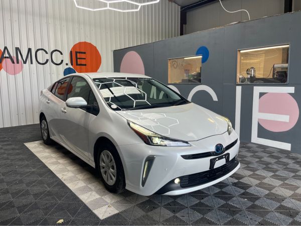 Toyota Prius Saloon, Petrol Hybrid, 2021, White