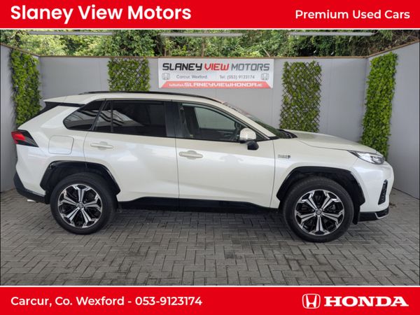 Suzuki S-CROSS Estate, Petrol Plug-in Hybrid, 2023, White