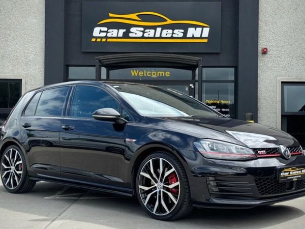 Volkswagen Golf Hatchback, Petrol, 2016, Black