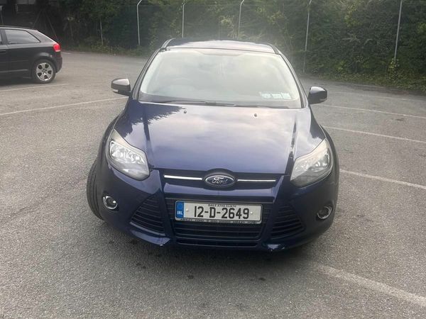 Ford Focus Saloon, Petrol, 2012, Blue