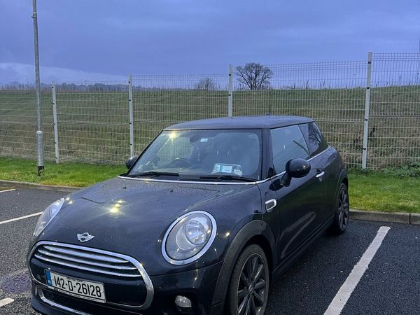 Mini Cooper Hatchback, Diesel, 2014, Black