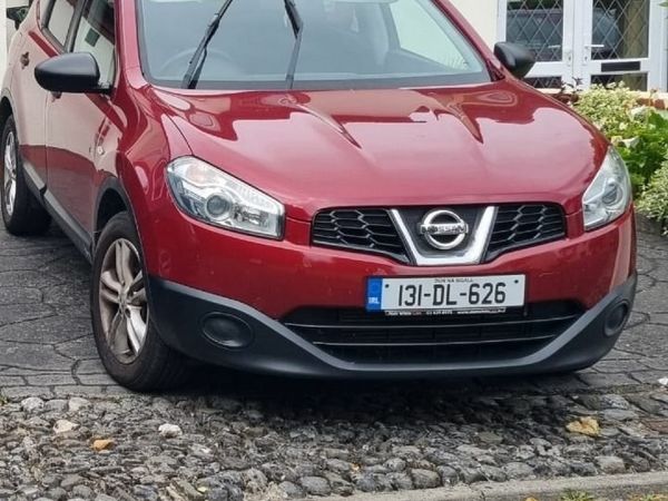 Nissan Qashqai+2 MPV, Diesel, 2013, Red