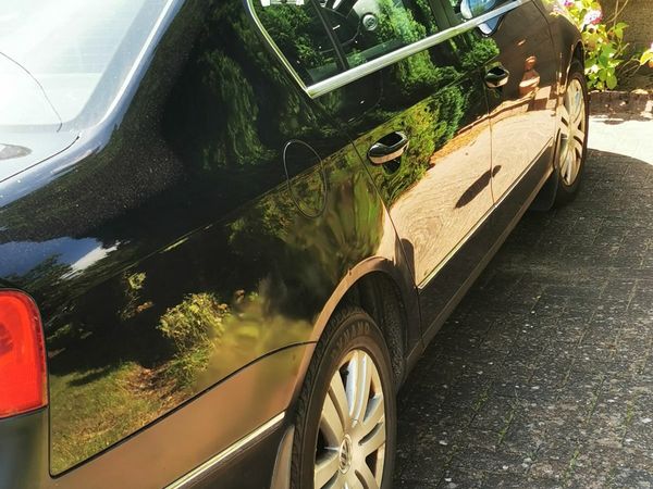 Volkswagen Passat Saloon, Petrol, 2008, Black