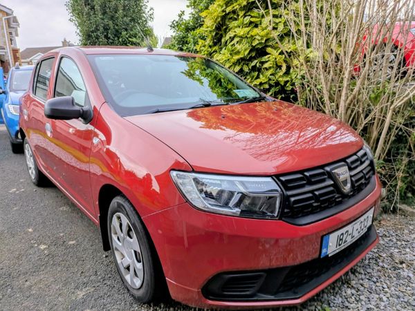 Dacia Sandero Hatchback, Petrol, 2018, Red