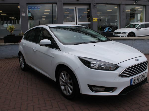 Ford Focus Hatchback, Petrol, 2016, White