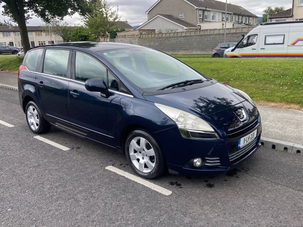 Peugeot 5008 MPV, Diesel, 2011, Blue