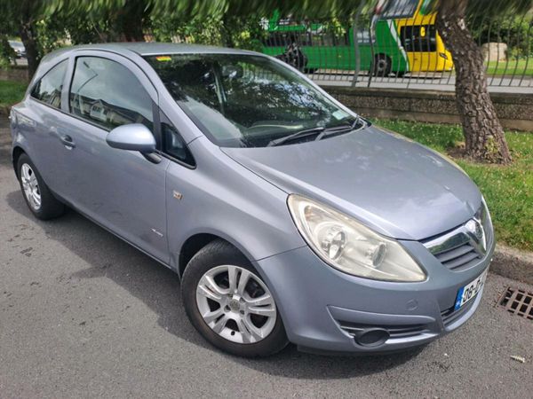 Opel Corsa Hatchback, Petrol, 2011, Red