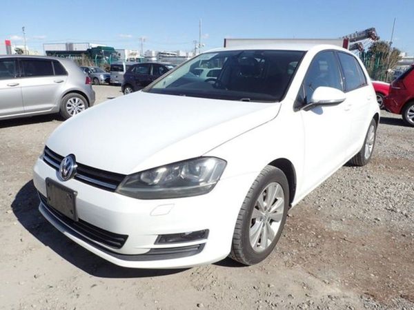 Volkswagen Golf Hatchback, Petrol, 2014, White