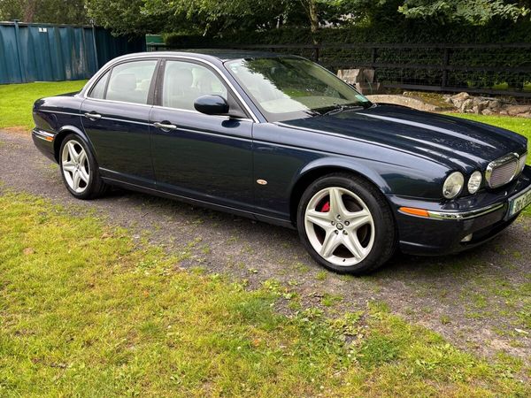 Jaguar XJ Saloon, Diesel, 2008, Blue