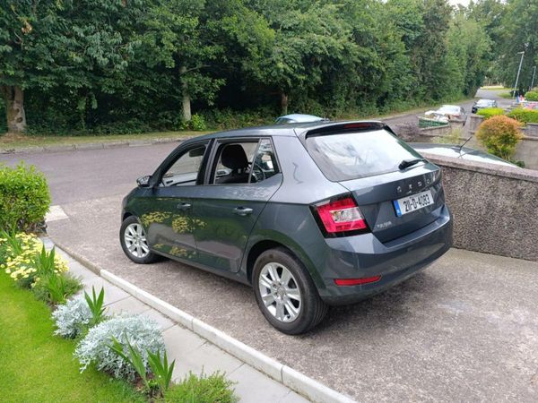 Skoda Fabia Hatchback, Petrol, 2021, Grey