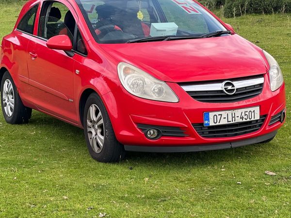 Opel Corsa Hatchback, Petrol, 2007, Red