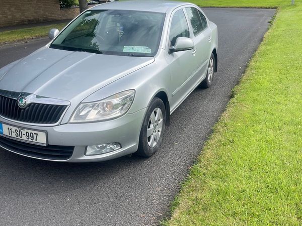 Skoda Octavia Saloon, Diesel, 2011, Silver