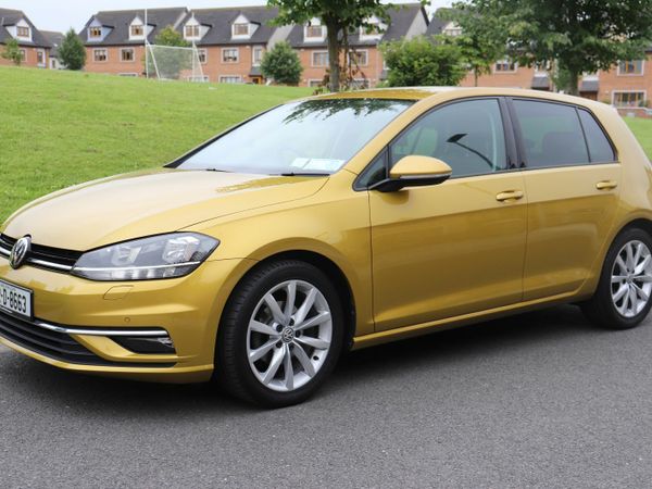 Volkswagen Golf Estate, Petrol, 2018, Yellow