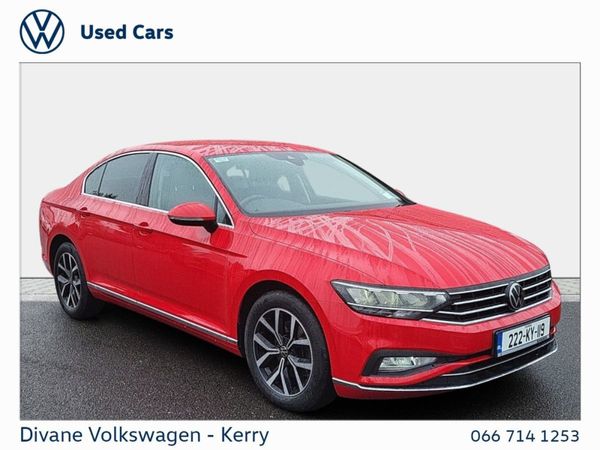 Volkswagen Passat Saloon, Diesel, 2022, Red