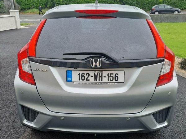 Honda Jazz Hatchback, Petrol, 2016, Grey