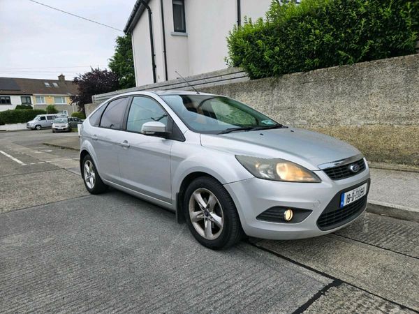 Ford Focus Hatchback, Petrol, 2010, Silver