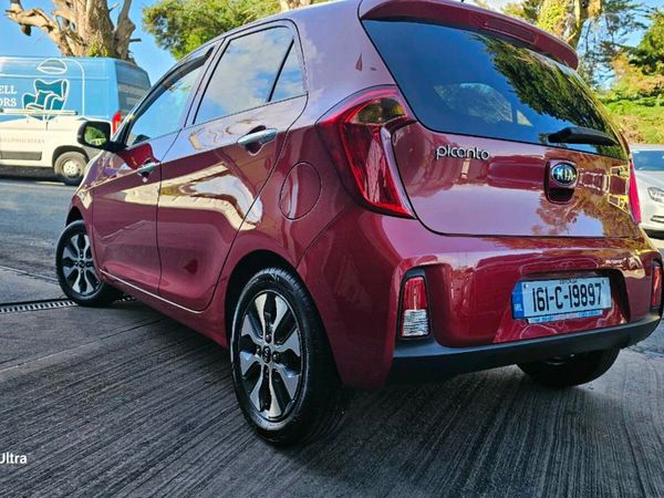 Kia Picanto Hatchback, Petrol, 2016, Red