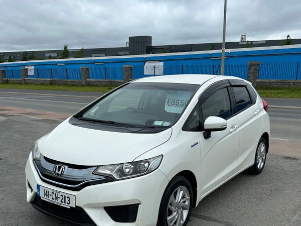 Honda Jazz Hatchback, Petrol Hybrid, 2014, White