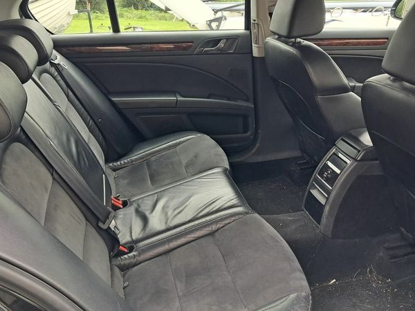 Skoda Superb Saloon, Diesel, 2011, Black