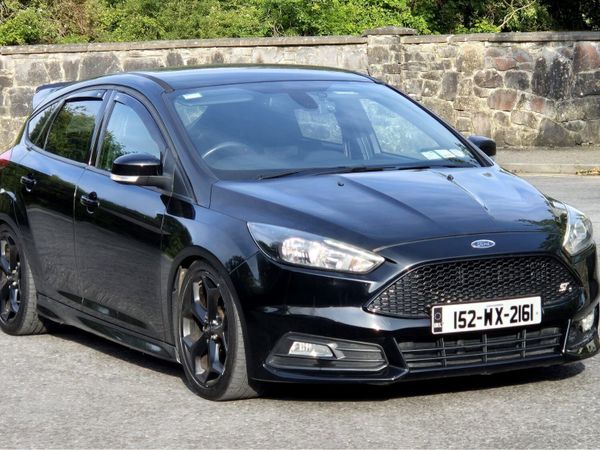 Ford Focus Hatchback, Diesel, 2015, Black