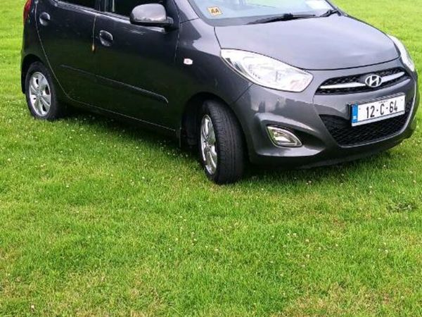 Hyundai i10 Hatchback, Petrol, 2012, Grey