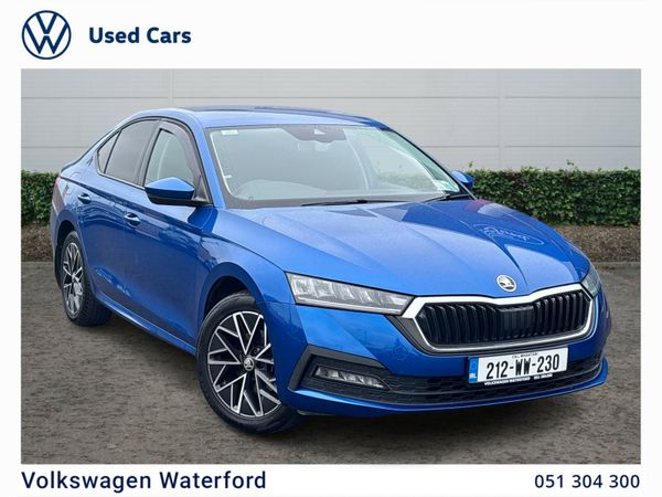 Skoda Octavia Saloon, Diesel, 2021, Blue