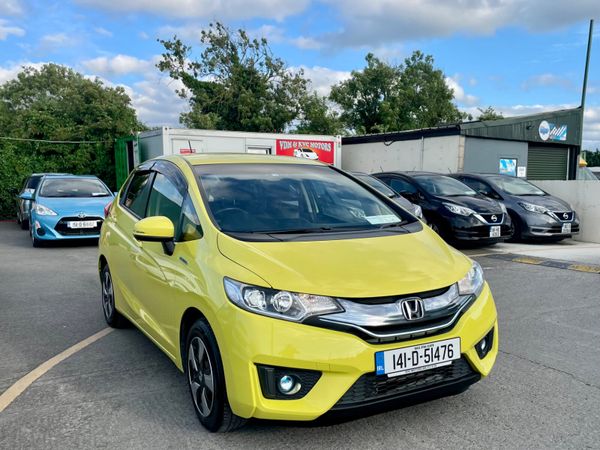 Honda Fit Hatchback, Petrol Hybrid, 2014, Yellow