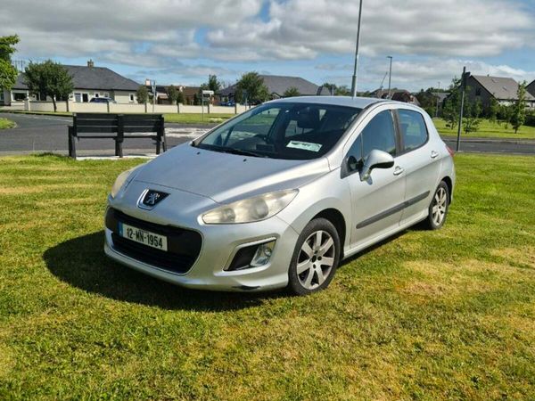 Peugeot 308 Hatchback, Diesel, 2012, Silver