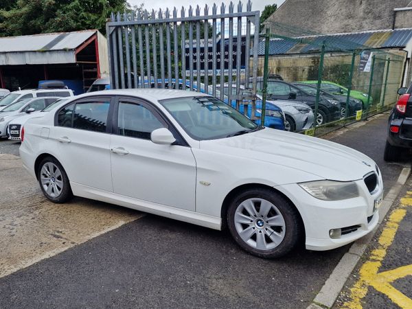BMW 3-Series Saloon, Diesel, 2011, White