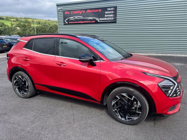 Kia Sportage SUV, Petrol Hybrid, 2022, Red
