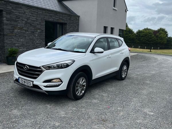 Hyundai Tucson SUV, Diesel, 2017, White