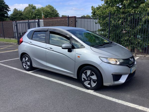 Honda Fit Hatchback, Petrol Hybrid, 2014, Silver