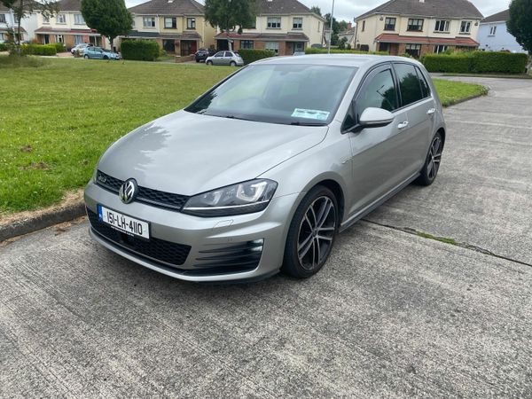 Volkswagen Golf Hatchback, Diesel, 2015, Silver