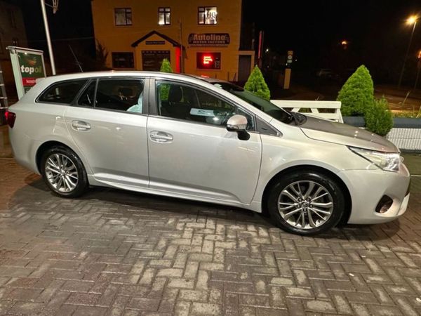 Toyota Avensis Estate, Diesel, 2017, Silver