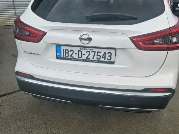 Nissan Qashqai Hatchback, Diesel, 2018, White