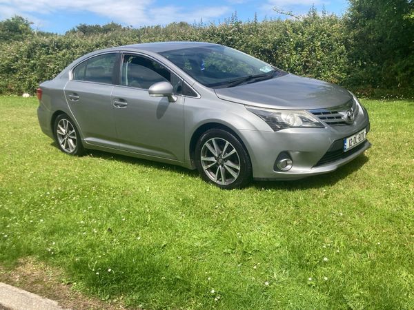Toyota Avensis Saloon, Diesel, 2012, Grey