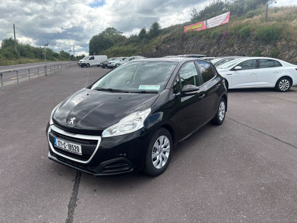 Peugeot 208 Hatchback, Diesel, 2017, Black