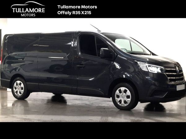 Renault Trafic MPV, Diesel, 2024, Grey