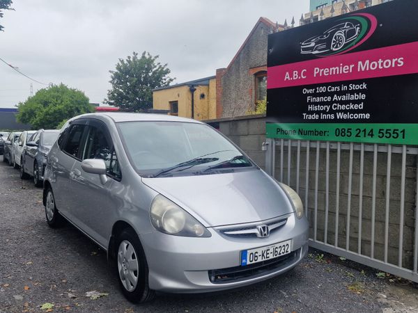 Honda Fit Hatchback, Petrol, 2006, Silver