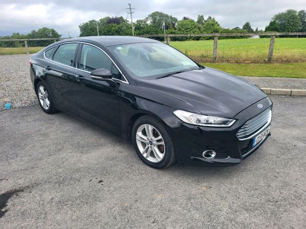 Ford Mondeo Hatchback, Diesel, 2017, Black
