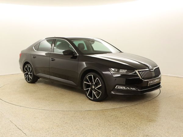 Skoda Superb Hatchback, Diesel, 2023, Black