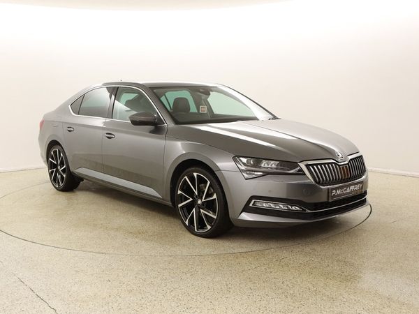 Skoda Superb Hatchback, Diesel, 2023, Grey