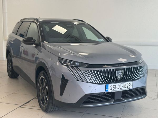 Peugeot 5008 MPV, Petrol, 2025, Grey