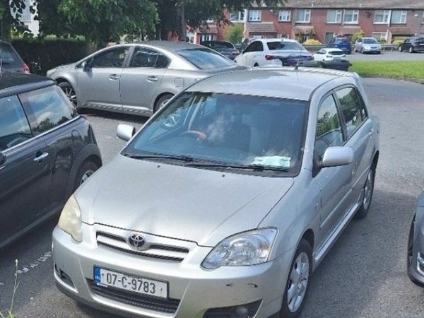 Toyota Corolla Hatchback, Petrol, 2007, Silver